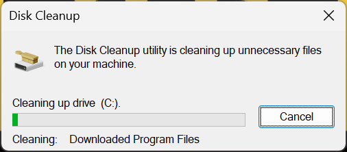 Disk Cleanup در حال پاک کردن فایل های انتخاب شده Disk Cleanup در حال پاک کردن فایل های انتخاب شده